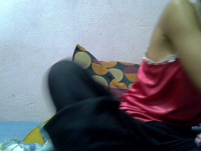 Yalane live cam on BongaCams