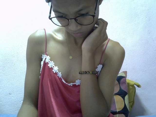 Yalane live cam on BongaCams