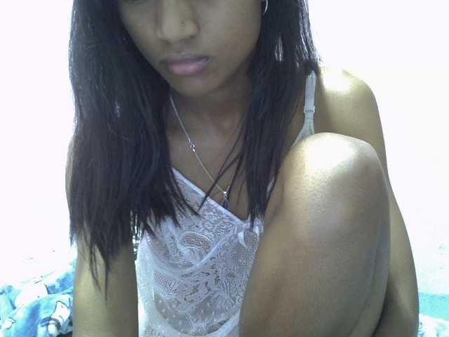 Yalane live cam on BongaCams