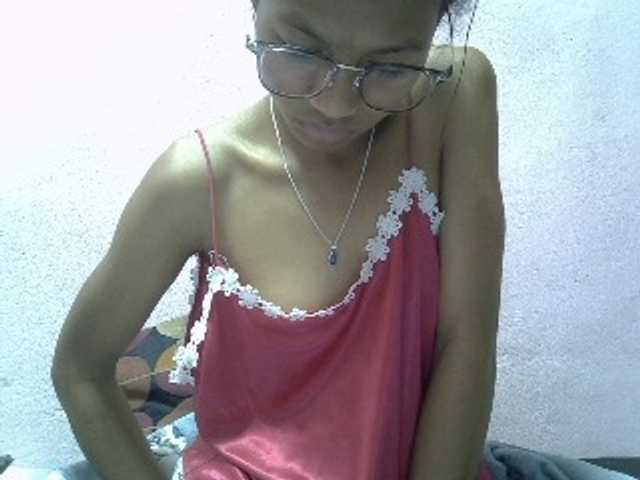 Yalane live cam on BongaCams