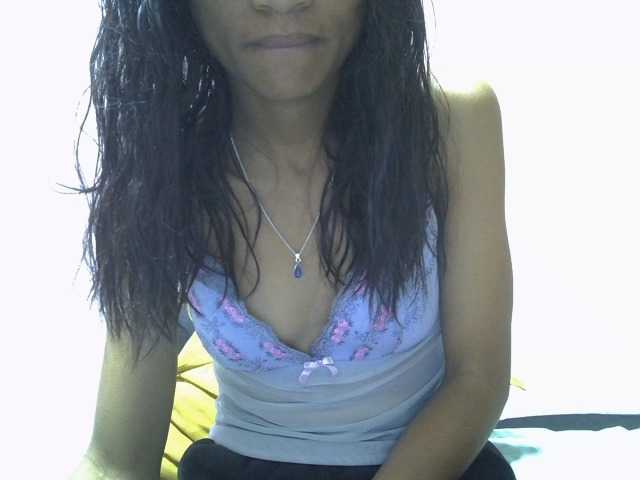 Yalane live cam on BongaCams