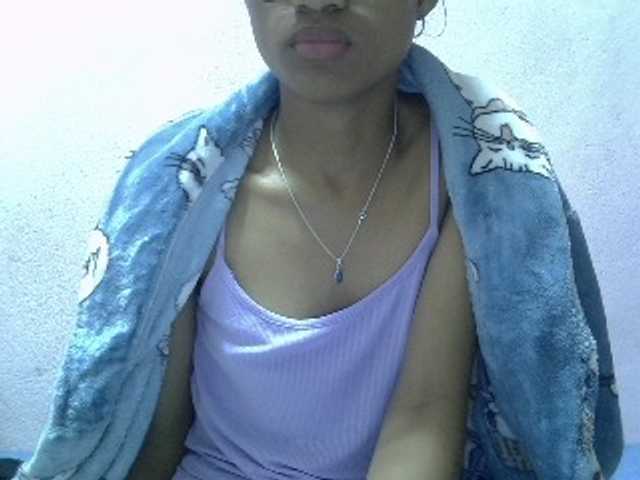 Yalane live cam on BongaCams