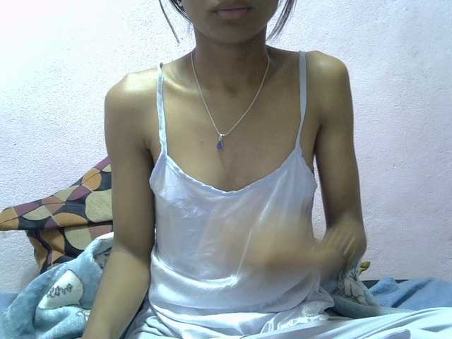 Yalane live webcam show