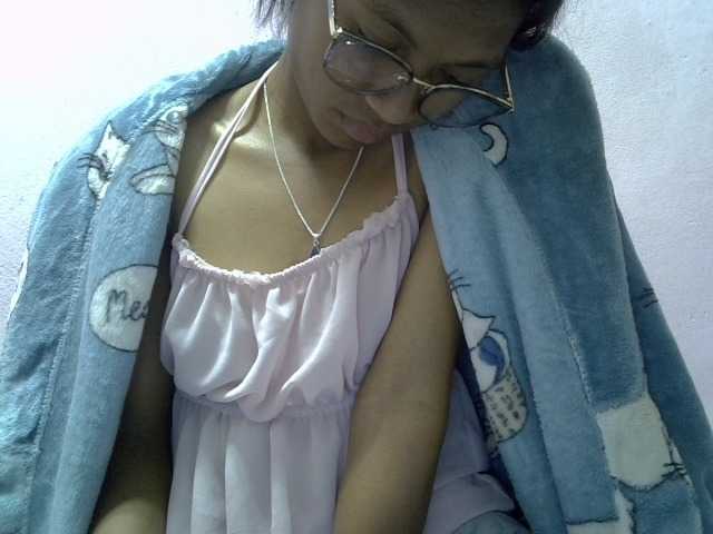 Yalane live cam on BongaCams
