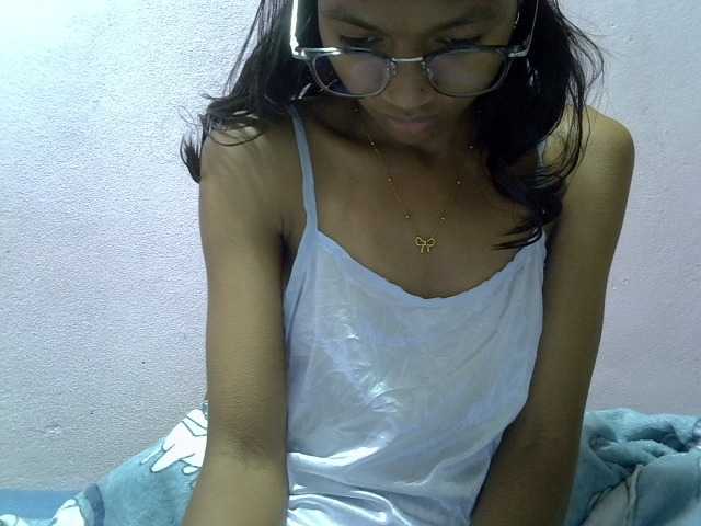Yalane live webcam show
