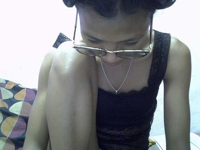 Yalane live cam on BongaCams