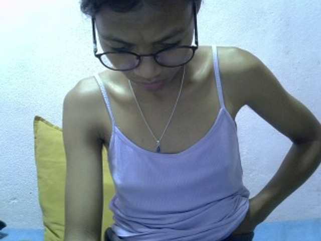 Yalane live cam on BongaCams
