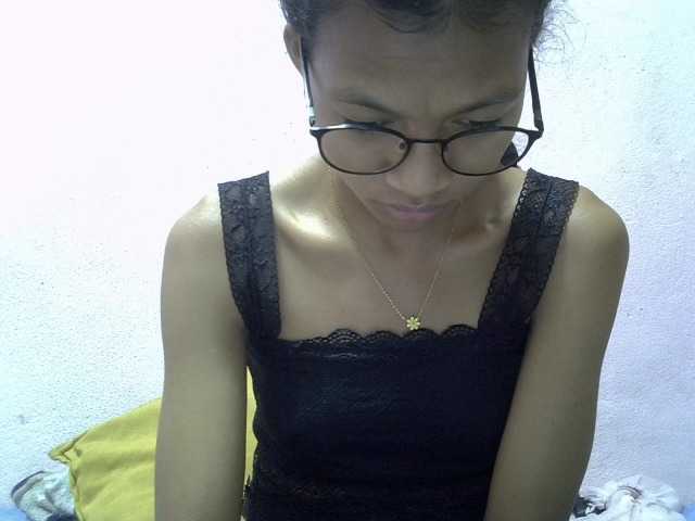 Yalane live cam on BongaCams