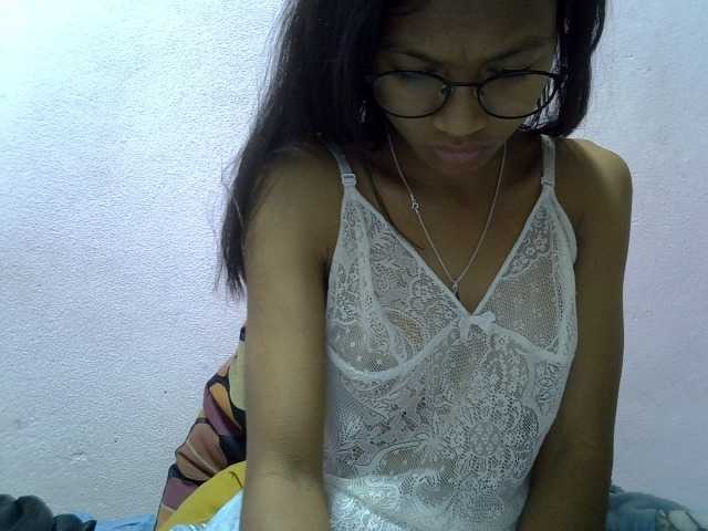 Yalane live cam on BongaCams