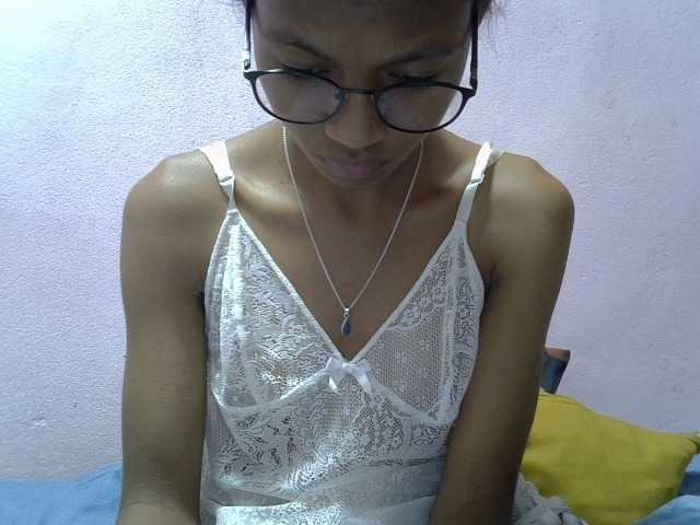 Yalane live cam on BongaCams