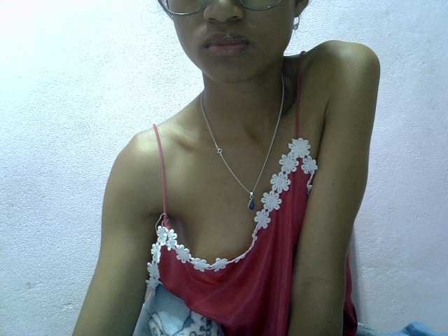 Yalane live cam on BongaCams