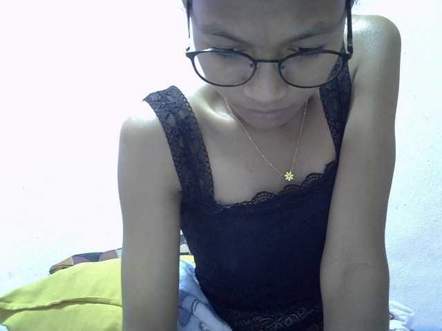Yalane live cam on BongaCams