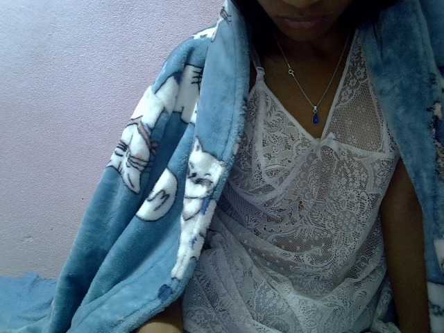 Yalane live cam on BongaCams
