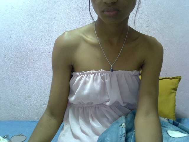 Yalane live cam on BongaCams