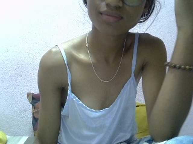 Yalane live cam on BongaCams