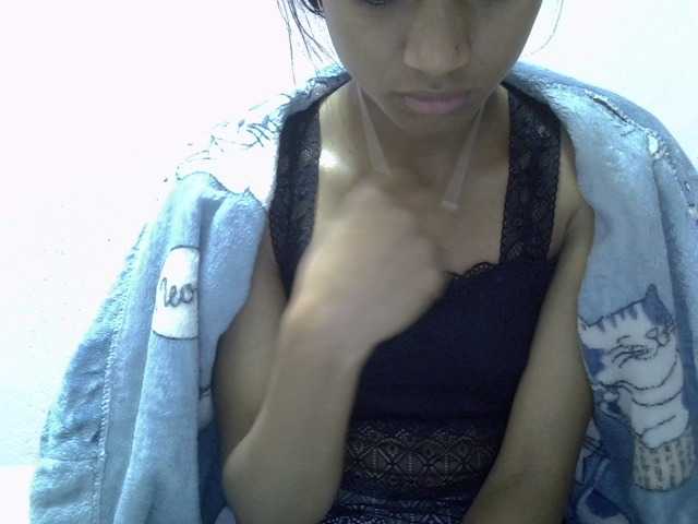 Yalane, live now on BongaCams