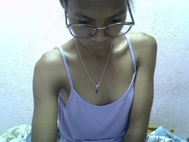 Yalane live cam on BongaCams