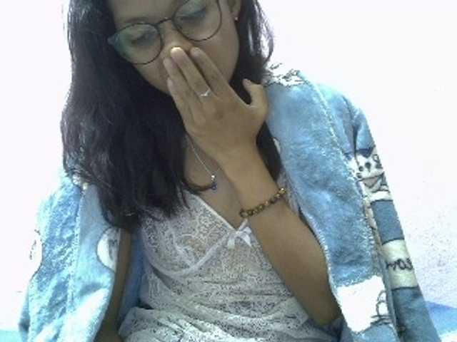 Yalane live cam on BongaCams
