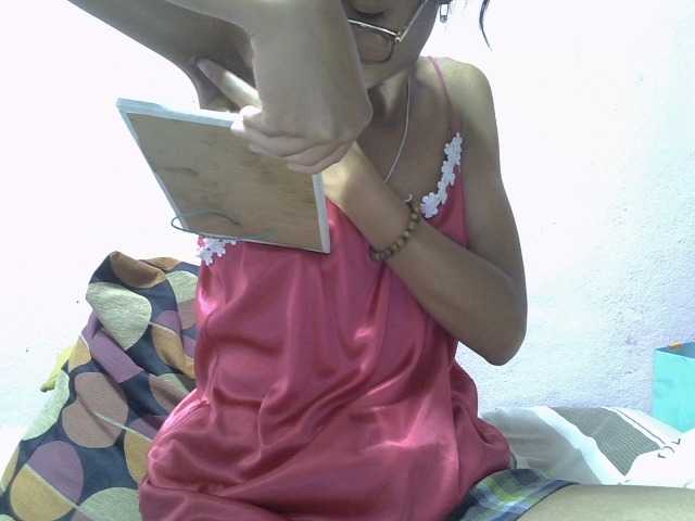 Yalane live cam on BongaCams