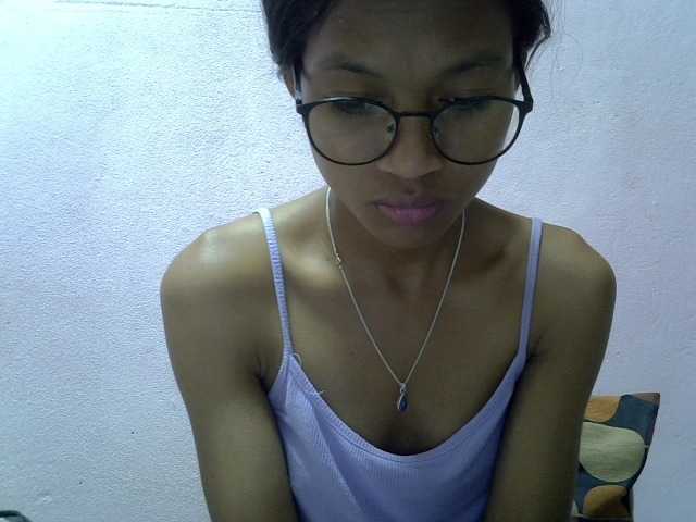 Yalane live cam on BongaCams