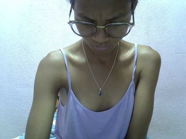 Yalane live cam on BongaCams