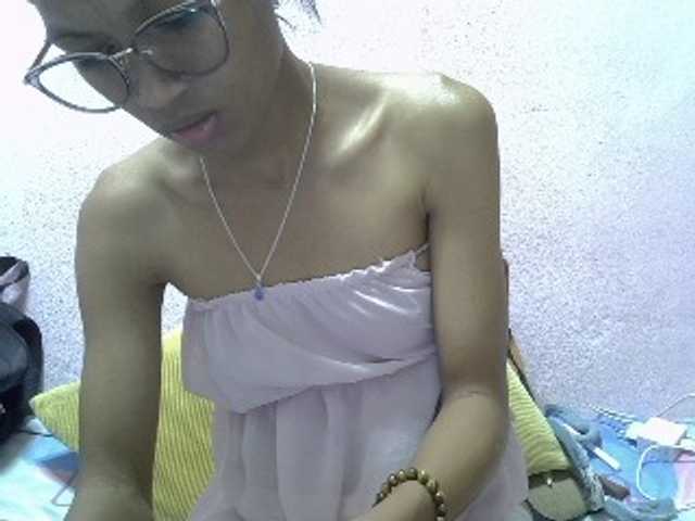 Yalane live cam on BongaCams