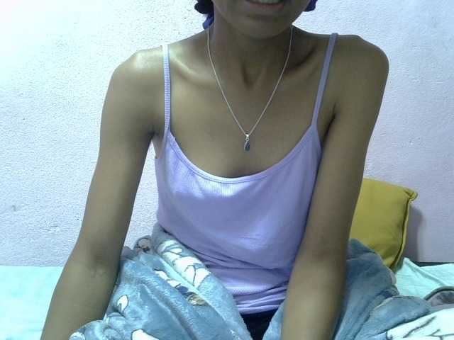 Yalane live cam on BongaCams
