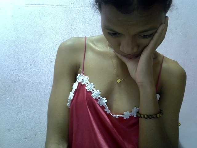 Yalane live cam on BongaCams