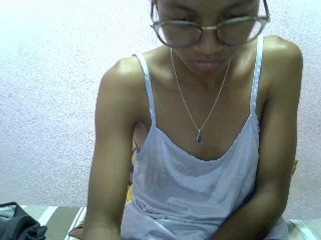 Yalane live cam on BongaCams