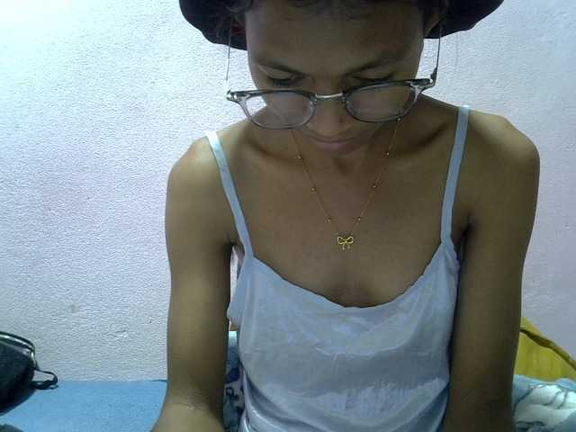 Yalane live cam on BongaCams