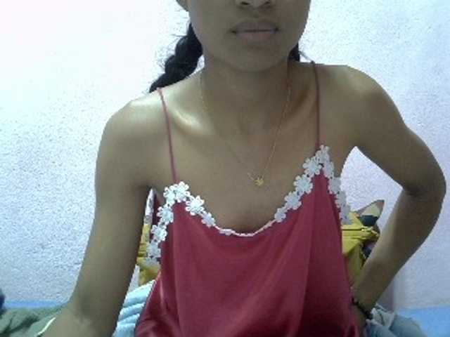 Yalane live cam on BongaCams