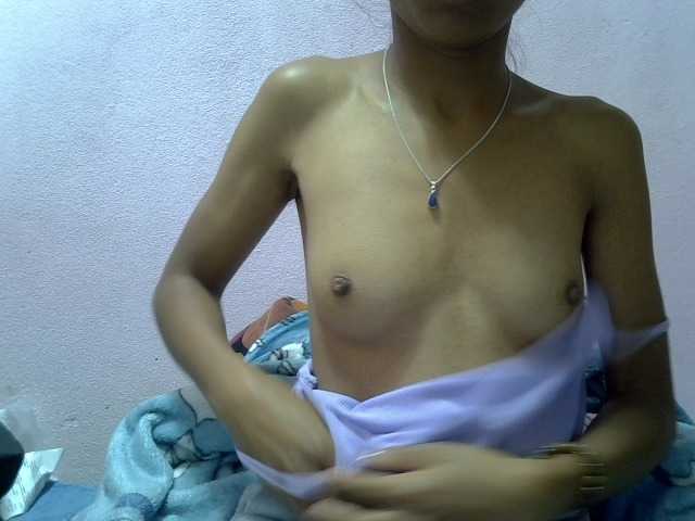 Yalane live cam on BongaCams