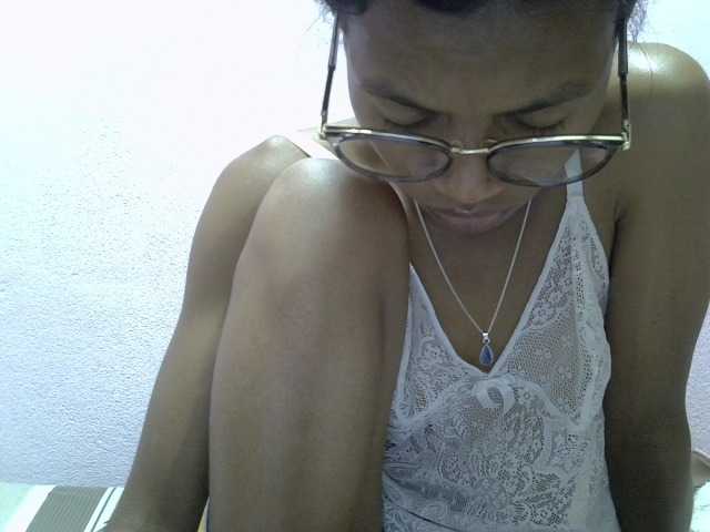 Yalane live cam on BongaCams