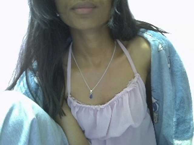 Yalane live cam on BongaCams