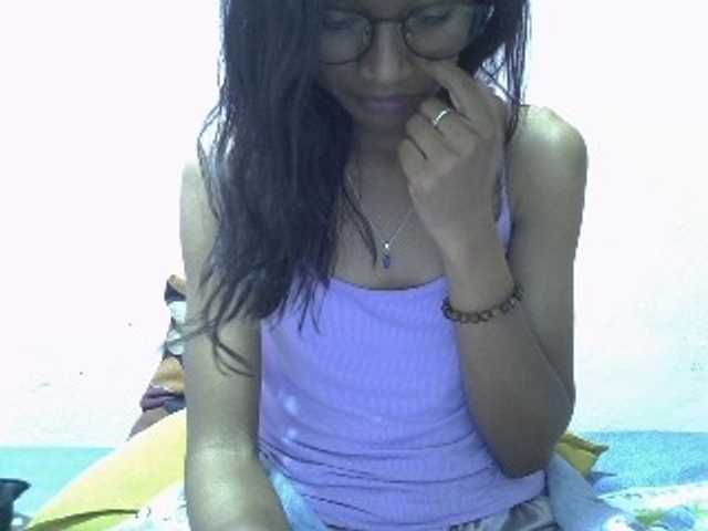 Yalane live cam on BongaCams