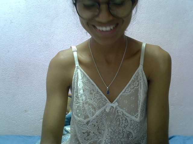 Yalane live cam on BongaCams