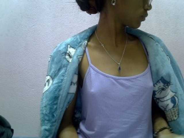 Yalane live cam on BongaCams