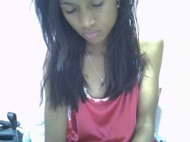 Yalane live cam on BongaCams