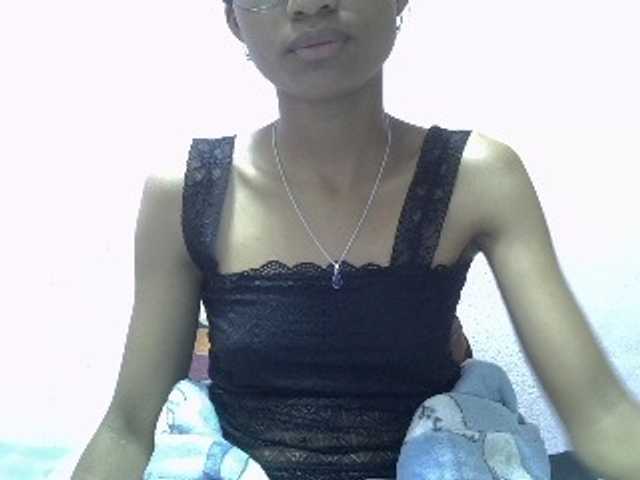 Yalane live cam on BongaCams