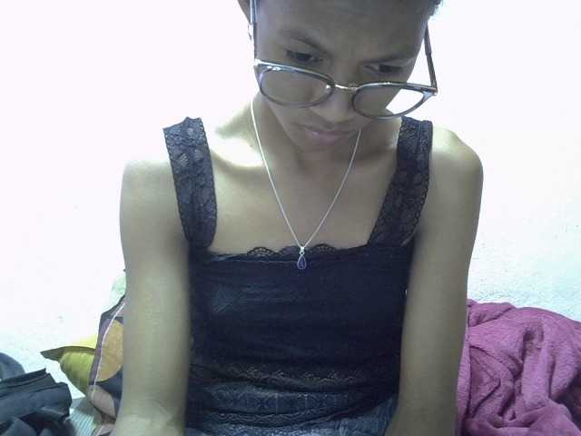 Yalane live cam on BongaCams