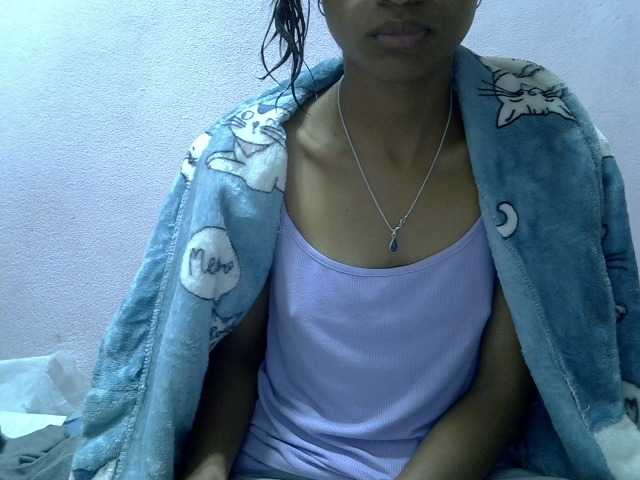 Yalane live cam on BongaCams