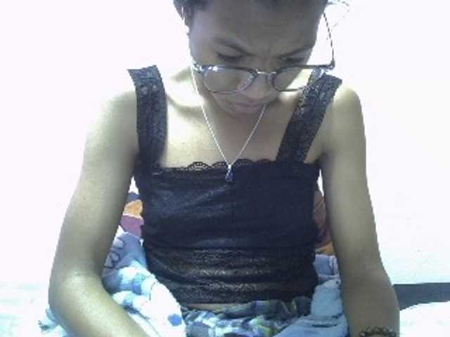 Yalane live cam on BongaCams