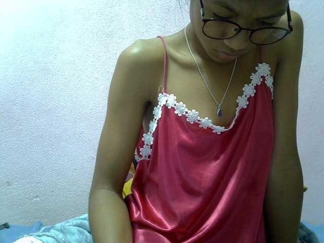 Yalane live cam on BongaCams