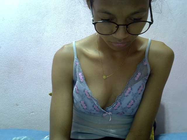 Yalane live cam on BongaCams