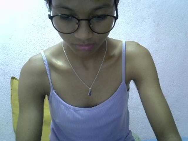 Yalane live cam on BongaCams