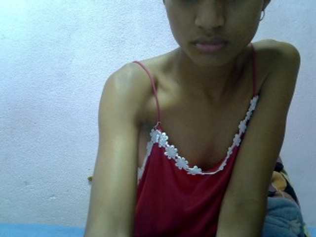 Yalane live cam on BongaCams