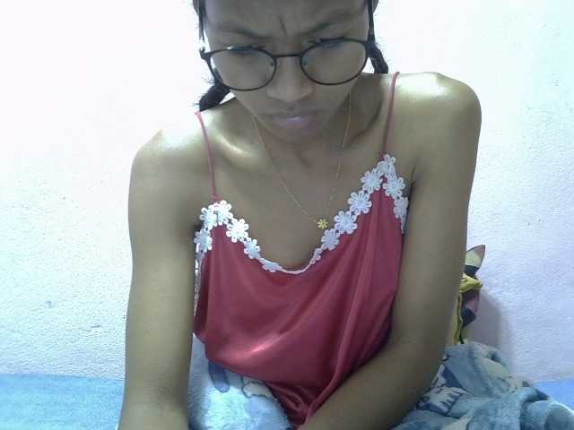 Yalane live cam on BongaCams