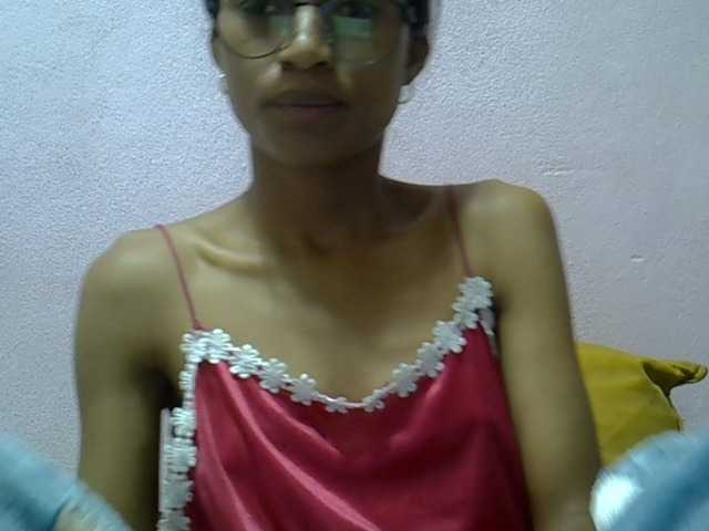 Yalane live cam on BongaCams