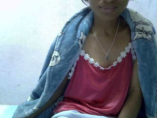 Yalane live cam on BongaCams