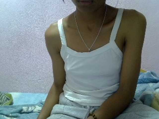 Yalane live cam on BongaCams